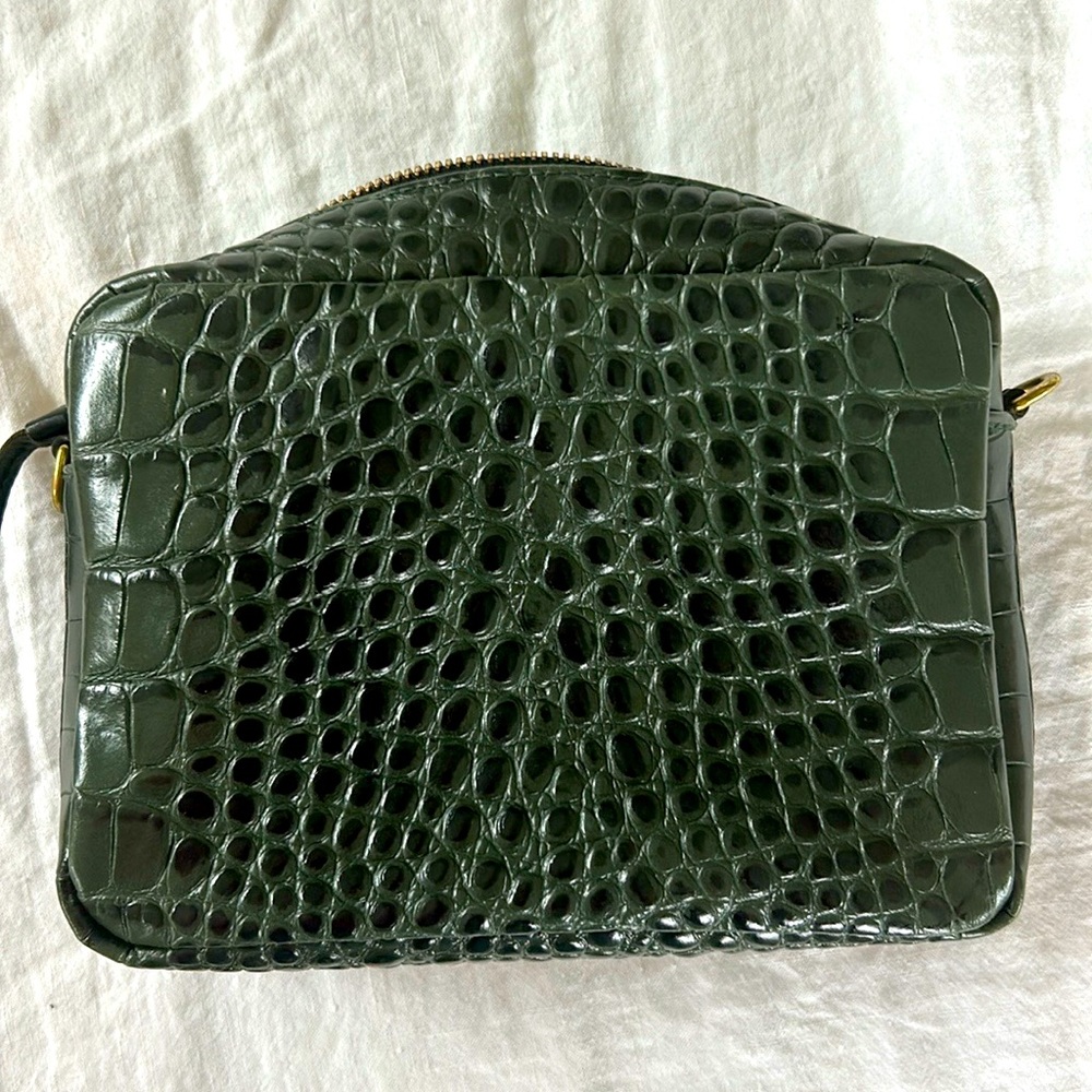 NWOT - Clare v midi green